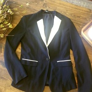 Mossimo brand small black blazer w/ white trim